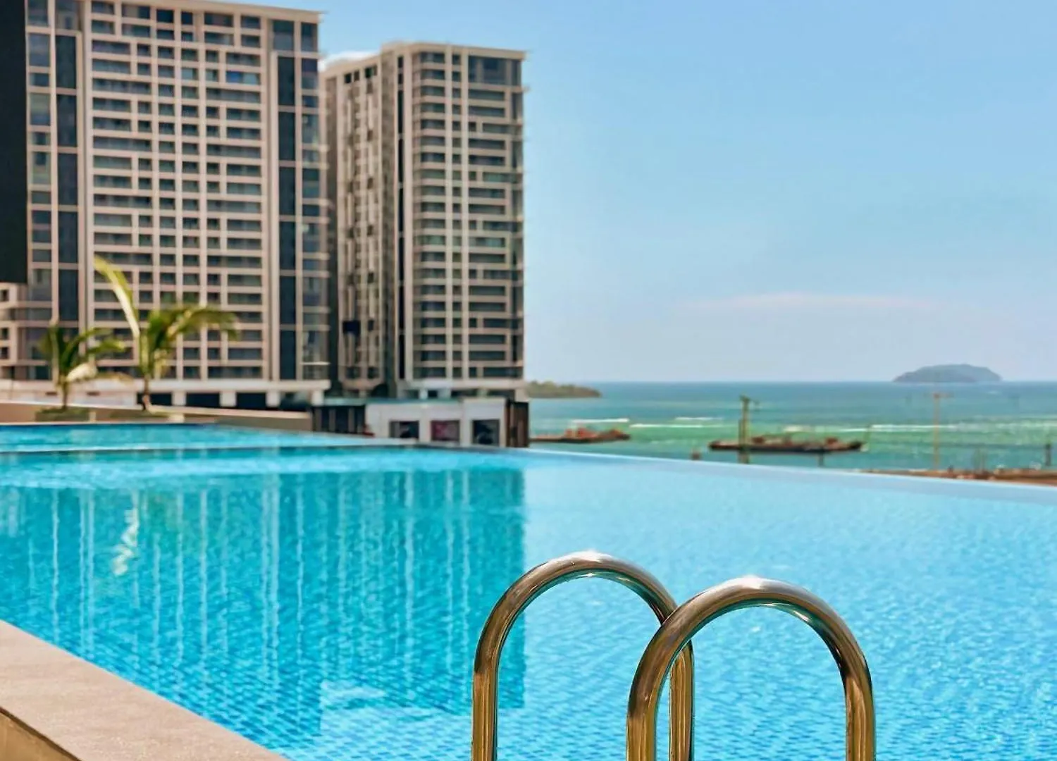 Apartamento #5 Jesselton Quay City Pads Seaview By Zeluxo Kota Kinabalu